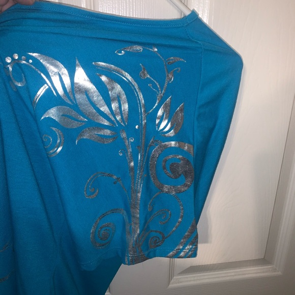 Blue & silver top - Picture 5 of 7